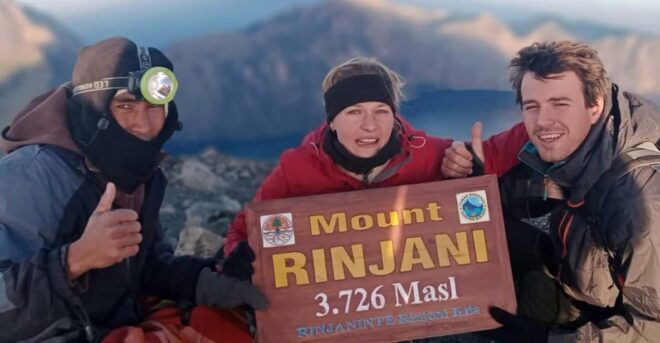 Lombok: Mount Rinjani Climbing Adventure With Local Guide - Available Climbing Packages