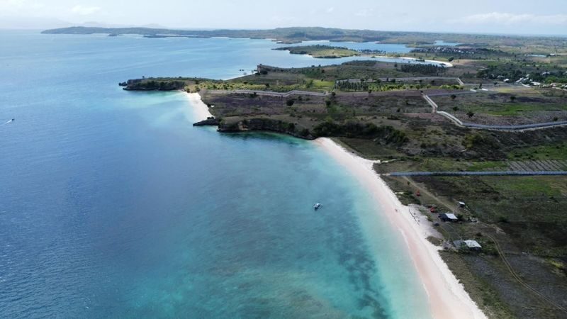 Lombok Pink Beach & Gili Islands Full-Day Private Tour - Is this Lombok day trip a good fit?