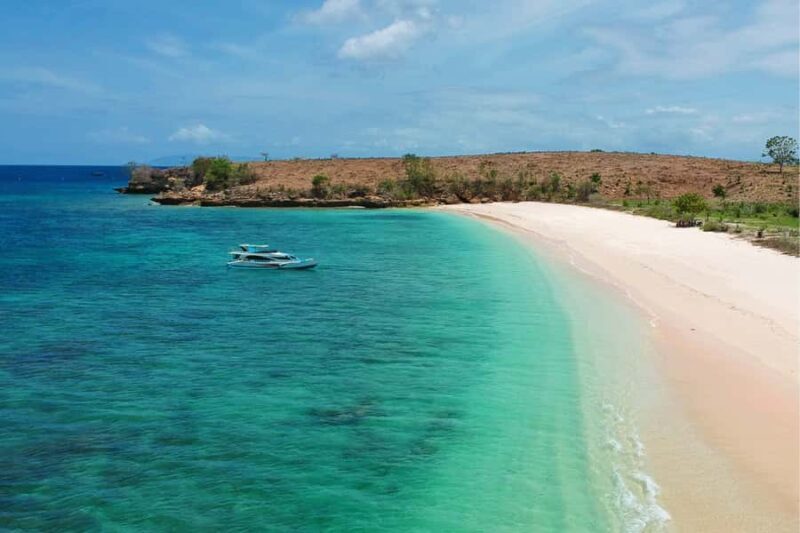 Lombok: Pink Beach, Gili Petelu & Private Snorkeling Tour - The Sum Up