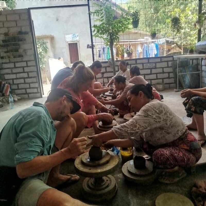 Lombok: Pottery, Coconut Oil, and Cooking Class - A Deeper Look at the Experience