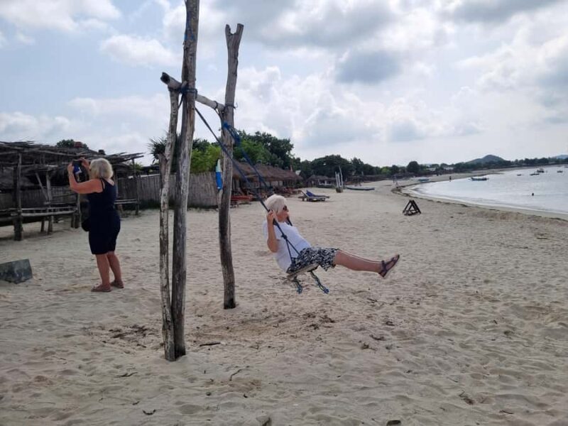 Lombok: Private Customizable Tour with Driver-Guide - FAQ