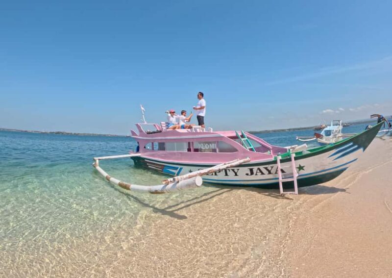 Lombok: Private Pink Beach & Gili Snorkeling Tour with GoPro - What Makes This Tour Stand Out?