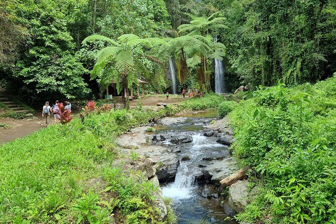 Lombok Private Tour Waterfall And Traditional Village Including Beach - Exploring the Waterfalls: Benang Stokal and Kelambu
