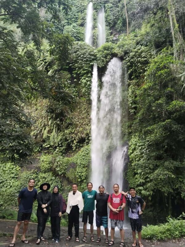 Lombok: Rice Field Terrace & Senaru Waterfalls Guided Tour - Good To Know  