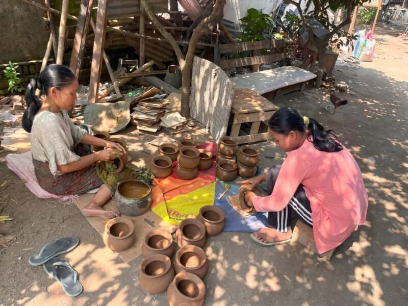 Lombok: Sasak Villages, Pottery and south beach Tour - Who Will Love This Tour?