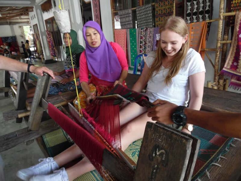 Lombok: The land and the Sasak people of Lombok | Waterfall, water castle - A Deep Dive into the Tour Experience