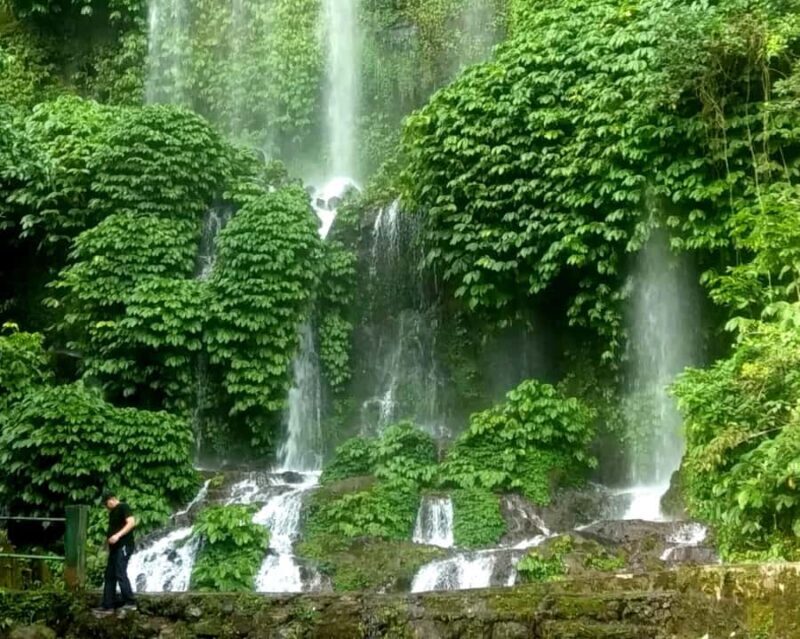 Lombok: Waterfall, Traditional Village & Kuta Beach Tour - Good To Know