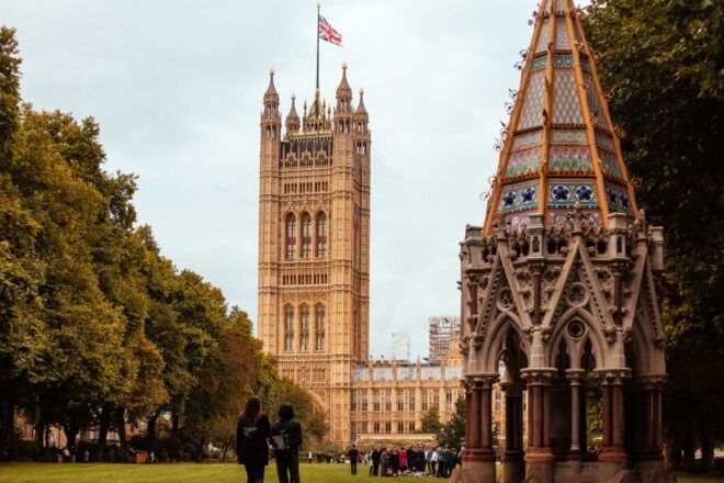 London: 1.5-Hour Private Kick-Start Tour With a Local - Benefits of a Private Tour