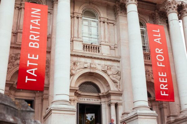 London: 1.5-Hour Private Kick-Start Tour With a Local - Location and Covered Attractions