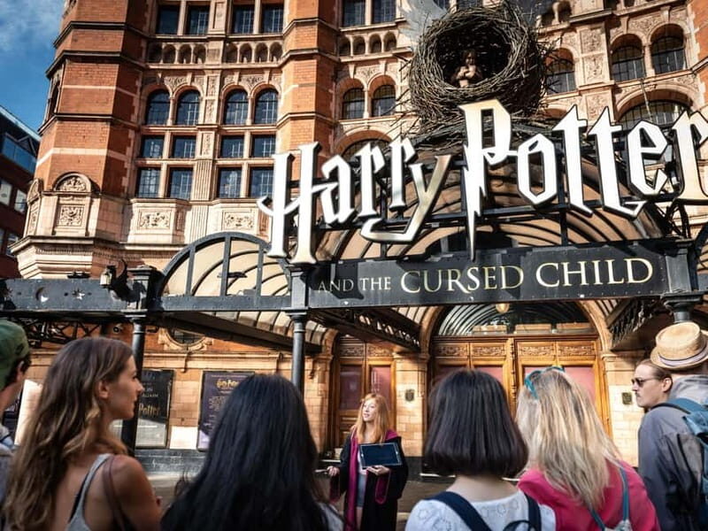 London: 18+ Harry Potter Tour with Cocktail Stop! - A Deep Dive Into the Magical London Harry Potter Tour