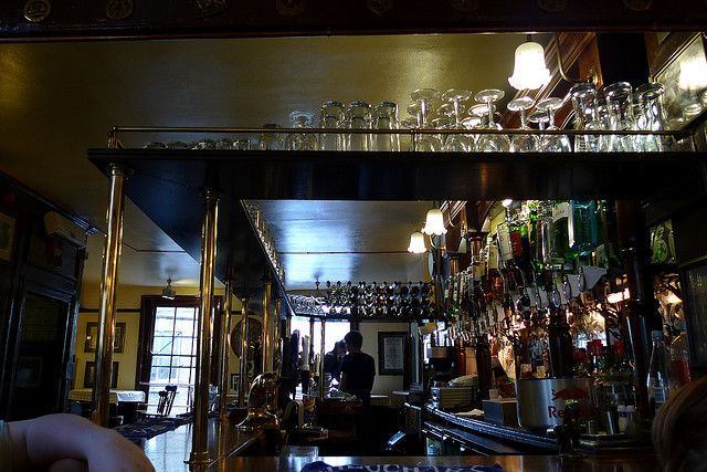 London: 2-Hour Historic Pub Tour - Tour Highlights