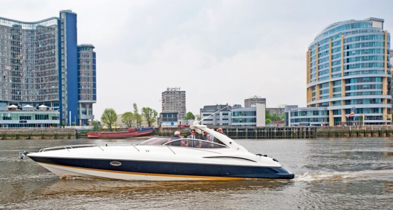 London: 2 hour private luxury Thames boat cruise / hire - Why You Should Consider This Experience