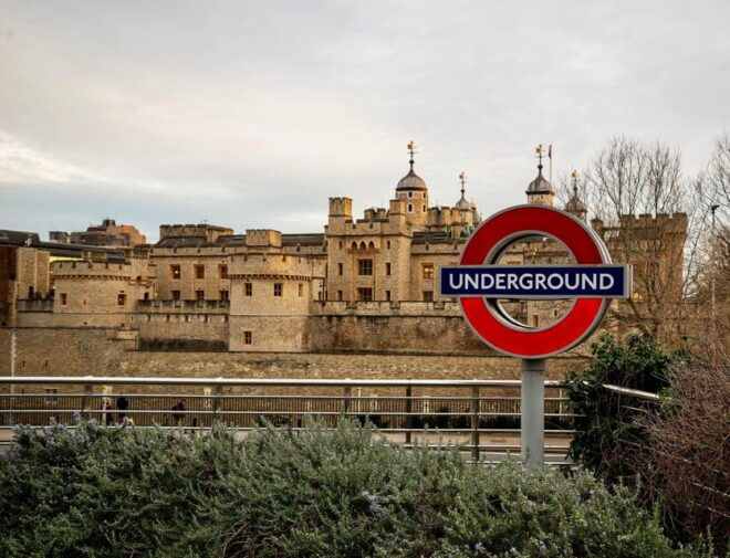 London: 2000 Years of Londons History Walking Tour - Experience and Learning
