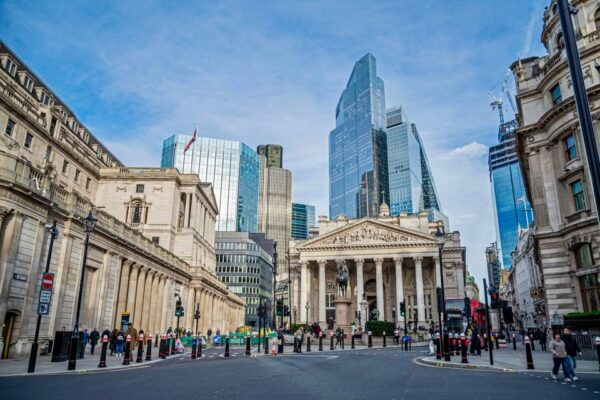 London: 3 Private Guided Walking Tours Combo Package - What to Bring and Wear