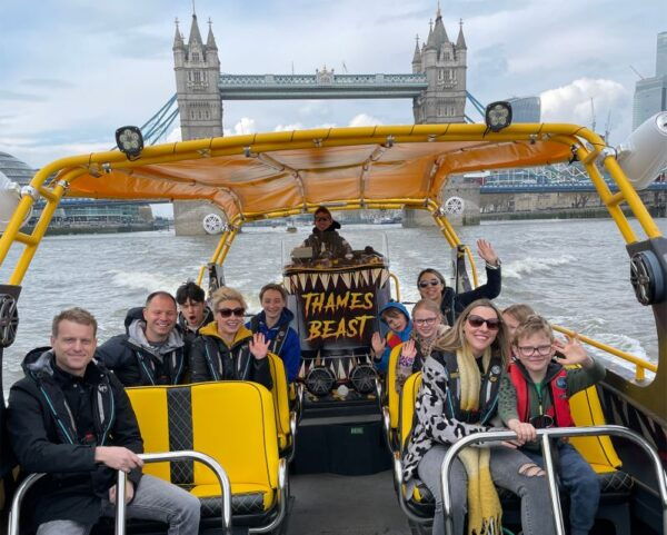 London: 40-Minute TOWER BEAST RIDE - Thames Speedboat Tour - Directions