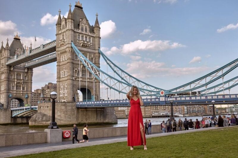 London: 60 min PRIVATE Professional Travel Photo Shoot - Good To Know