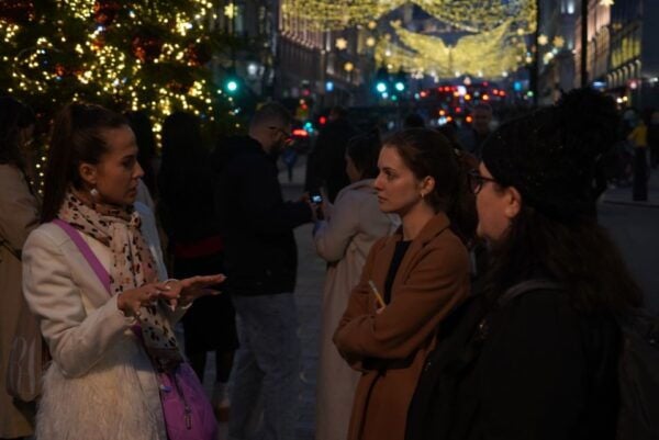 London: 7 Secrets of Christmas With a Writer - The Sum Up