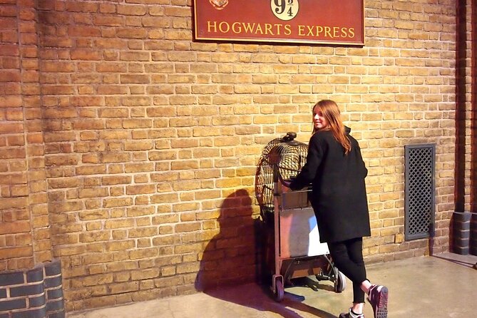 London - A Magic Harry Potter City Game - Inclusions