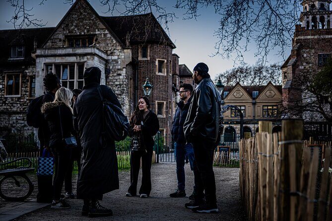 London After Dark: Haunted Ghost Walking Tour - Good To Know