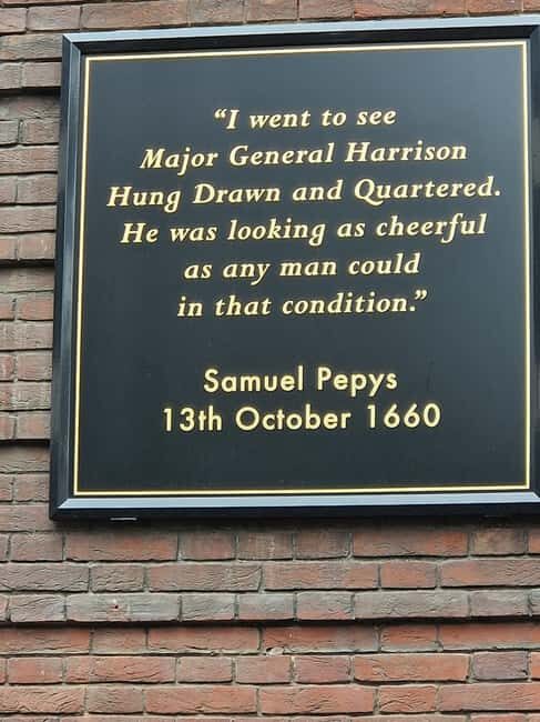 London After Dark: Haunted Tales & True Crime Tour - Good To Know