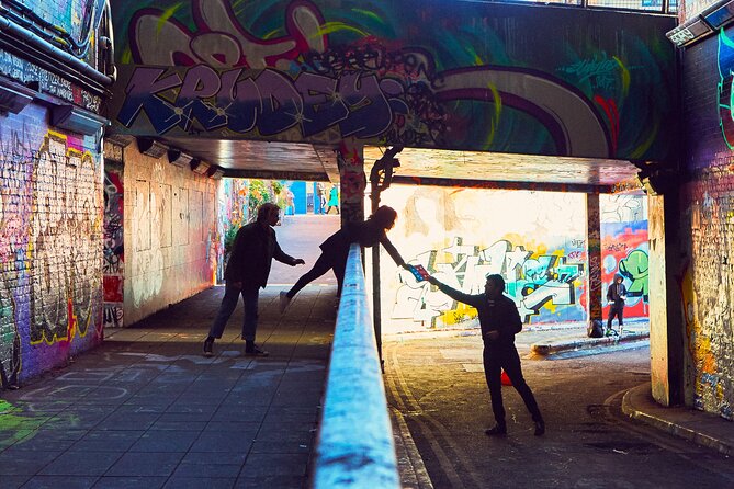 London "Alice in Wonderland" Self-Guided Mobile Scavenger Hunt - Helpful Tips and Advice