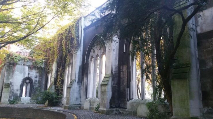 London: Alleyways and Courtyards Tour - Hidden Gems of Londons Alleys