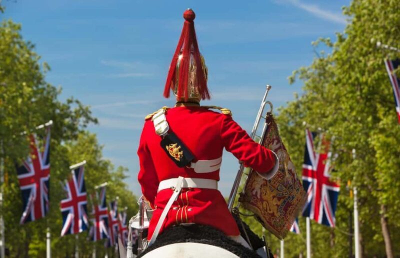 London: Amazing London Walking Tour  50+ Iconic Landmarks - What Makes This Tour Stand Out?  