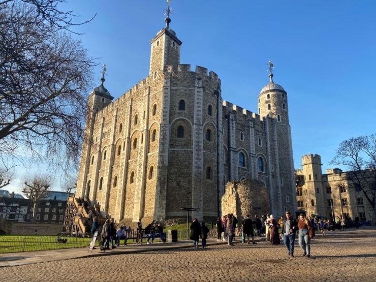 London and Iconic England Tour & Stay - 6 Days - Good To Know