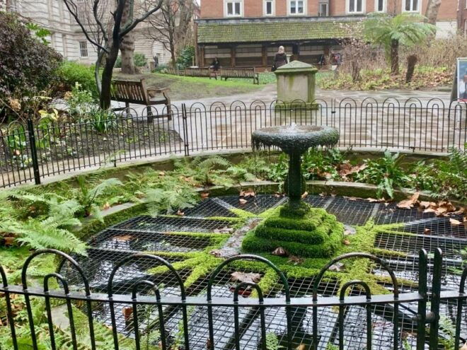 London: Another Brick in the Wall Self-Guided Audio Tour - Select Participants and Date