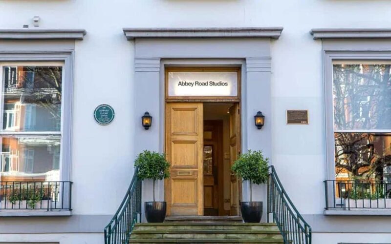 London: Beatles Magical Mystery Tour; Abbey Road, Savile Row - The Real Deal: What Reviewers Say