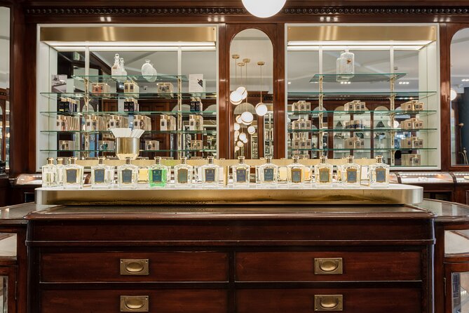 London: Bond for a Day - All Inclusive & Shooting - Bond-themed Activities