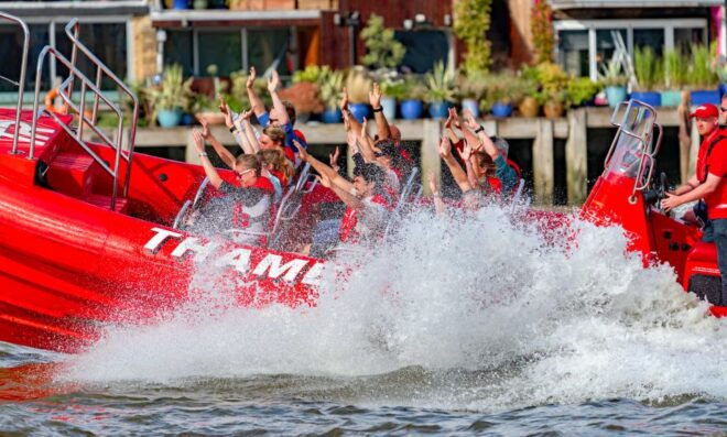 London: Break the Barrier Speed Boat Ride - Safety Procedures