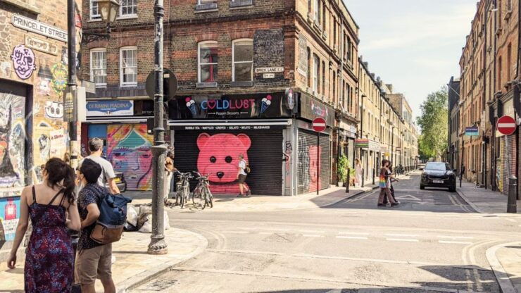 London: Brick Lane Street Art and Graffiti Self-Guided Tour - Tour Highlights