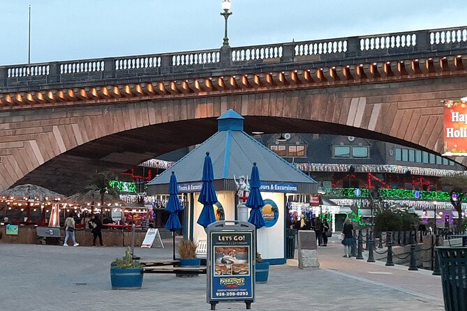 London Bridge/English Village Tour Small Group - Common Questions