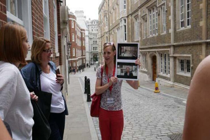London: Bridget Jones 2.5–Hour Walking Tour - Experience Highlights