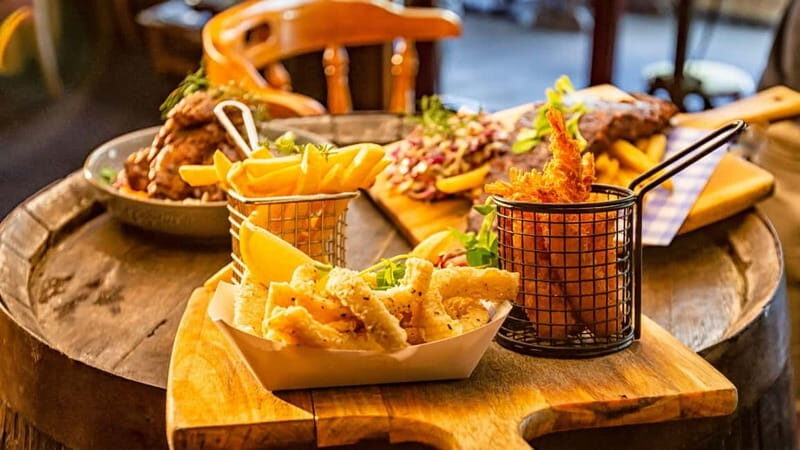 London: British Food Treasure Hunt With Gourmaze - Good To Know