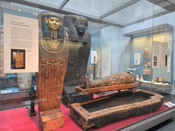 London: British Museum Guided Tour (Headsets Included) - Iconic Exhibits