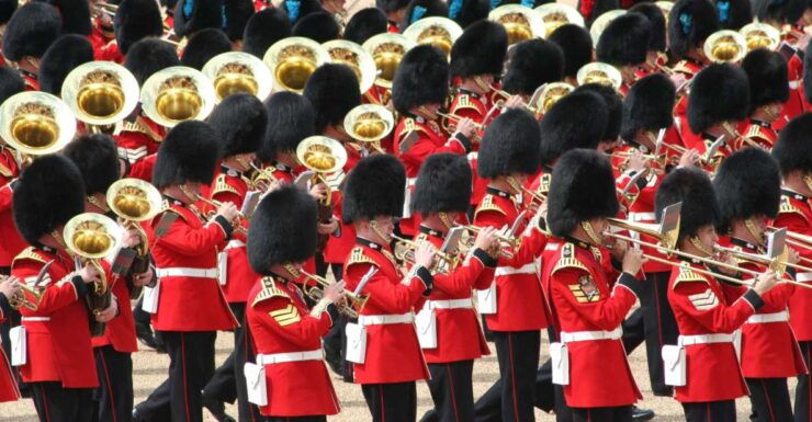 London: Buckingham Palace Changing of the Guard Guided Tour - Activity Details