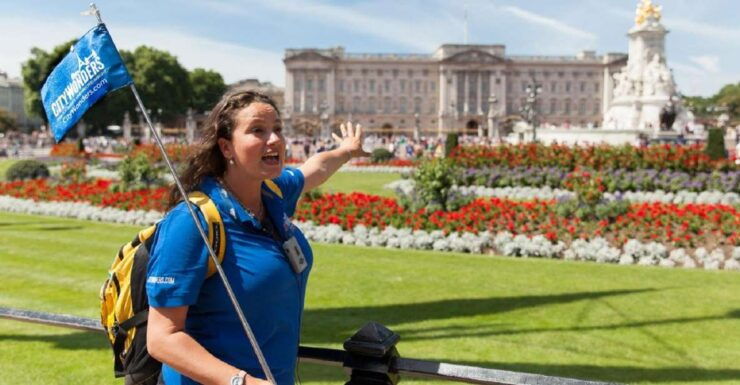 London: Buckingham Palace Tickets With Royal Walking Tour - Getting to the Meeting Point