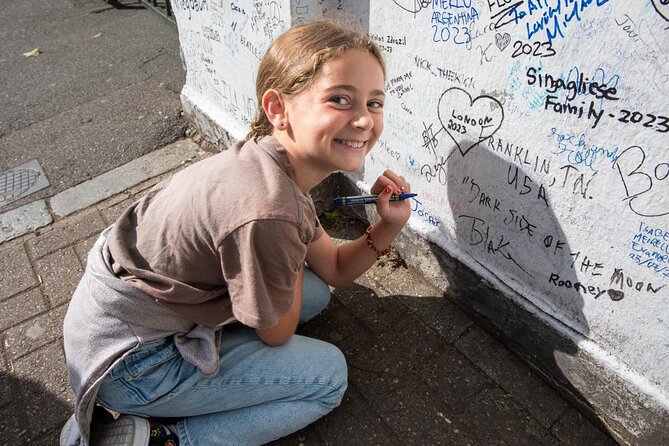 London Calling: Private Rock N' Roll 4-Hour Tour in a Black Cab - Famous Rock Venues