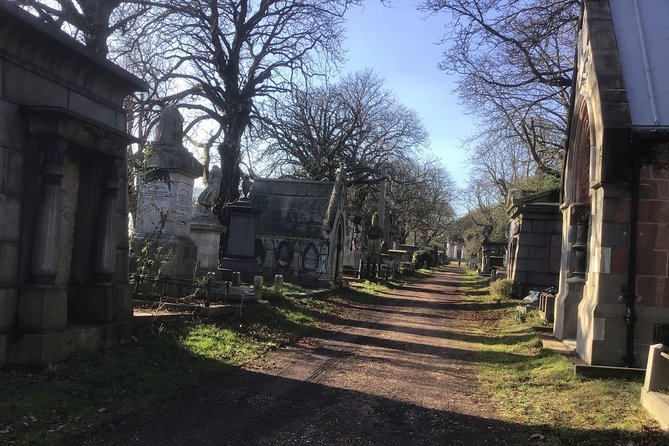 London Cemetery Private Walking Tour - Inclusions