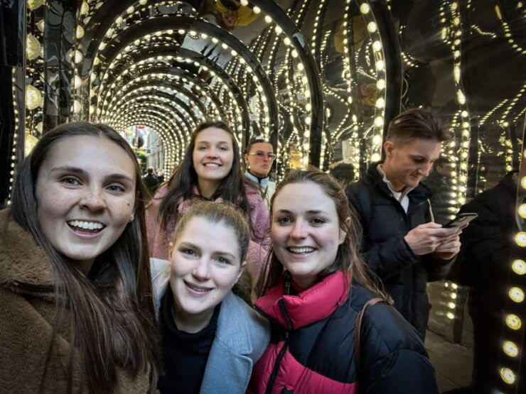 London: Central Dickens-themed Exploration Smartphone Game - Experience Highlights