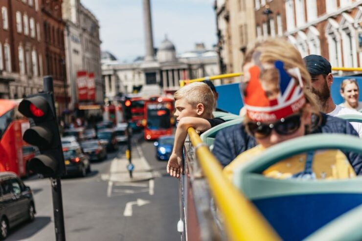 London: Children's Bus Tour With Commentary - Activity Details and Highlights