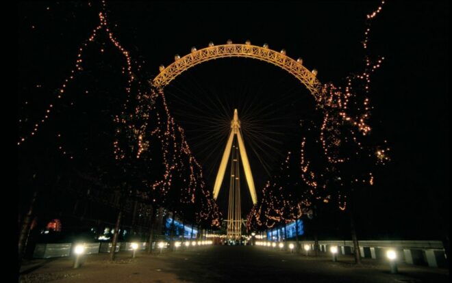London: Christmas Eve City Tour With Dinner & Midnight Mass - Common Questions