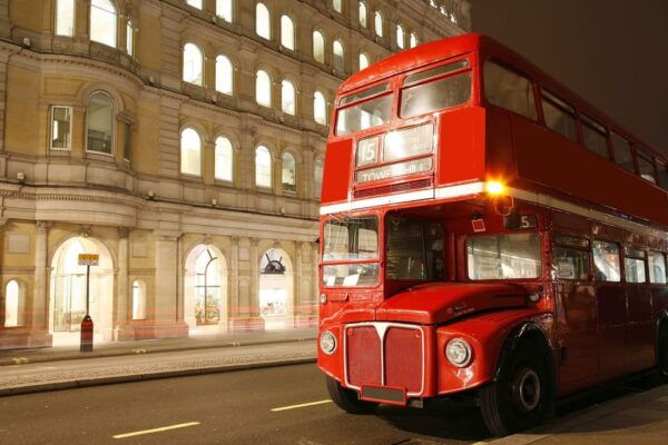 London: Christmas Lights Bus Tour - Route and Sights