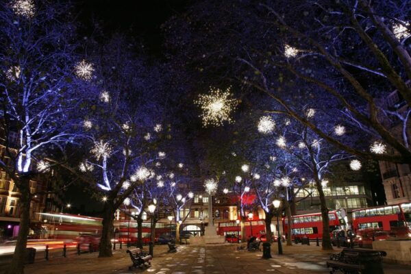London: Christmas Lights Bus Tour - Free Cancellation