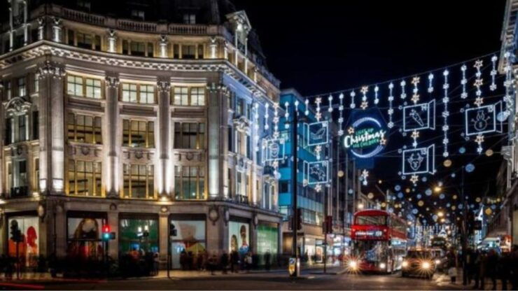 London: Christmas Lights Tour, Mince Pies, & Festive Drinks - Experience the Magical Christmas Lights Tour