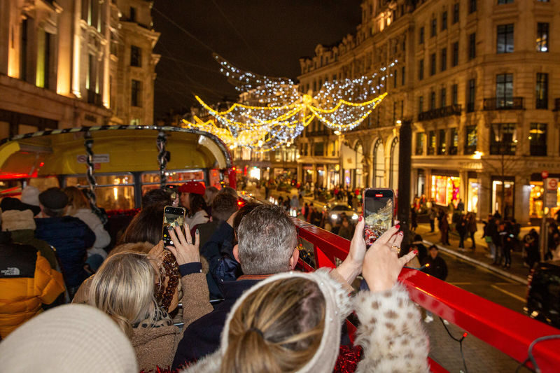 London Christmas Lights Tour on a Vintage Double-Decker Bus - What the half-day title tells you, and what it does not