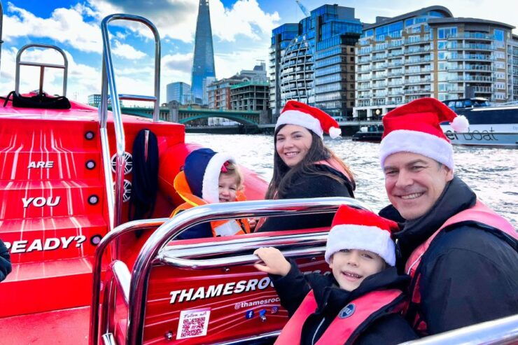 London: Christmas Speed Boat Tour of the River Thames - Experience Highlights