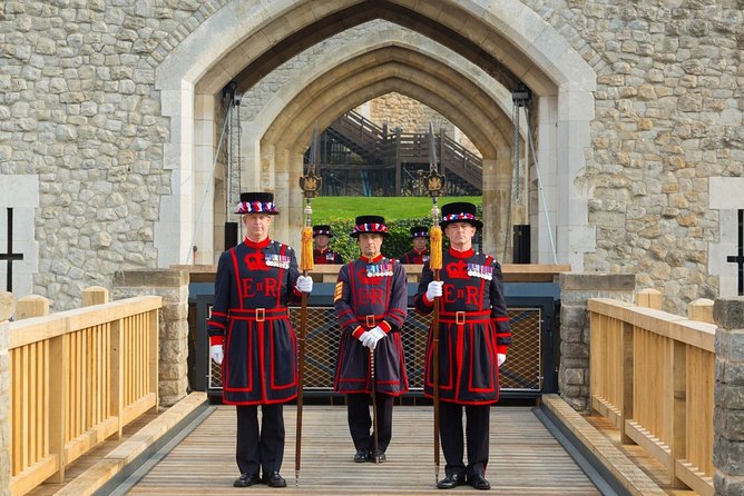 London City Sightseeing Tour Including Tower of London and City of London - Tour Highlights